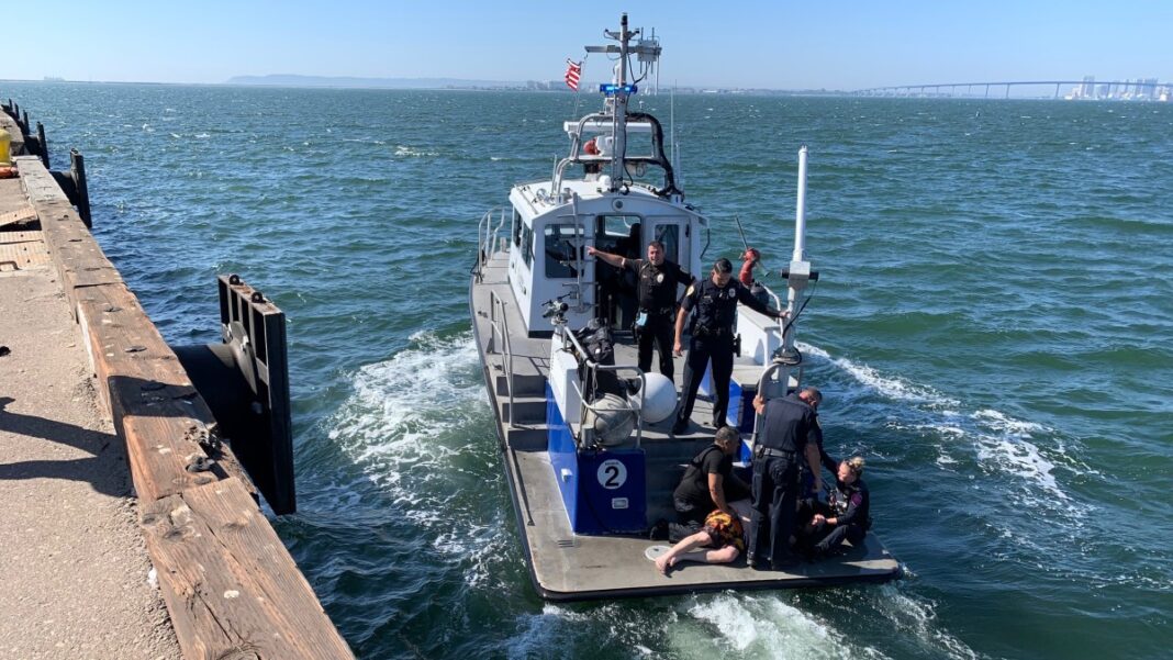 Calif. cop jumps in ocean, rescues man who fell off Jet Ski